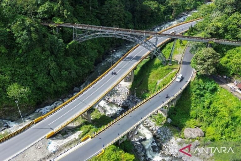 Jembatan Kembar Padang Panjang Kembali Beroperasi Penuh setelah Putus Total